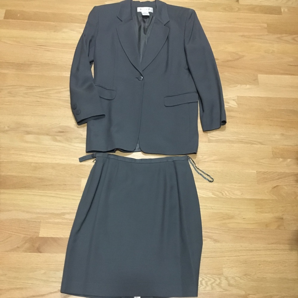 Jones New York Gray Skirt and Blazer Suit